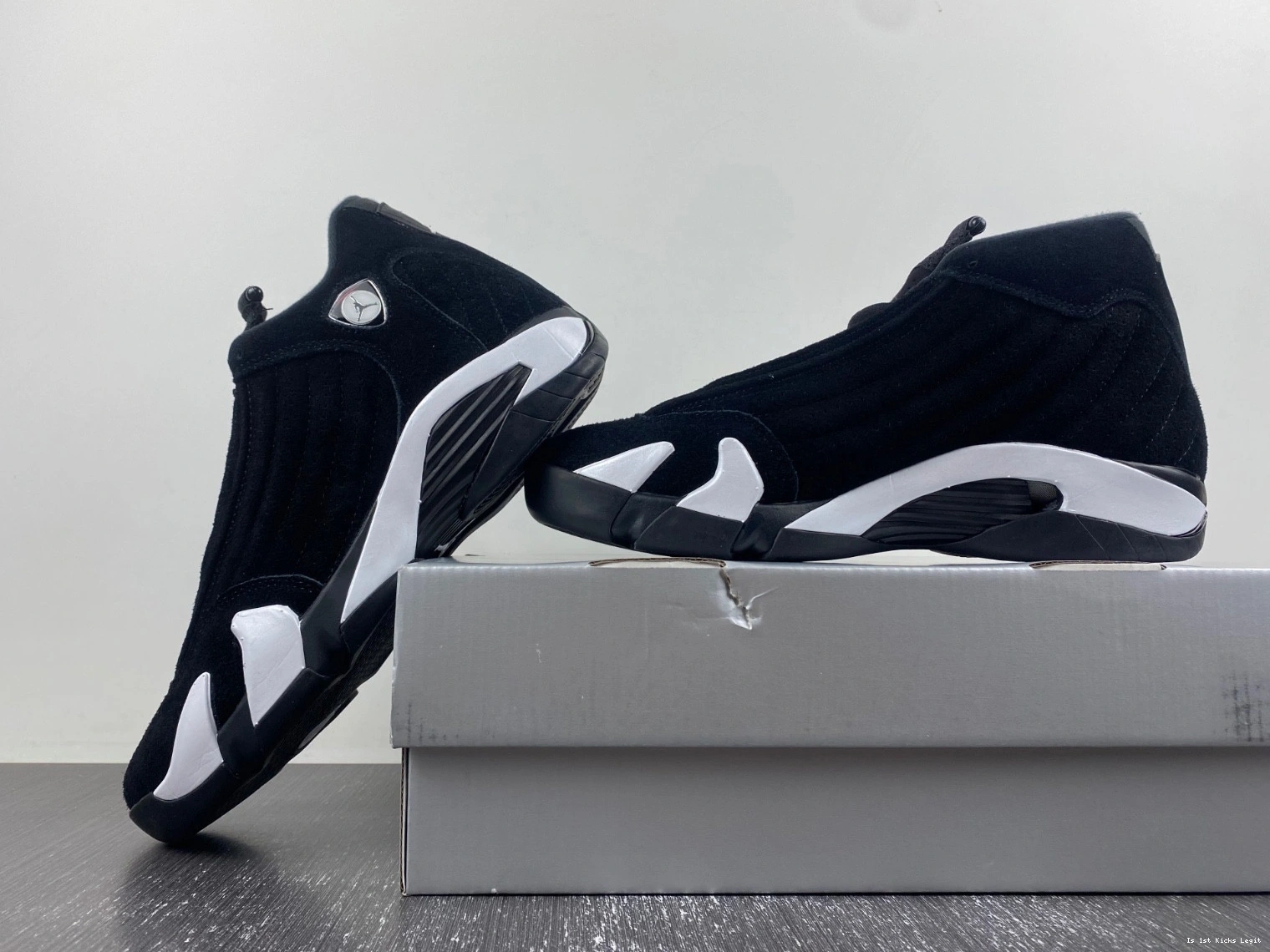 Red University Jordan 487471-016 Black Air White 14 1018